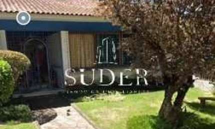Casa com 3 quartos à venda na Rua General Nestor Silva Soares, 391, Três Figueiras, Porto Alegre por R$ 1.630.000
