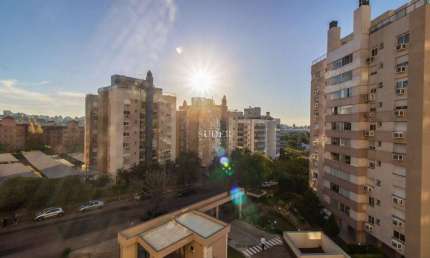 Apartamento com 3 quartos à venda na Avenida General Barreto Viana, 1175, Chácara das Pedras, Porto Alegre por R$ 1.200.000