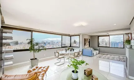 Apartamento com 3 quartos à venda na Rua Cônego Viana, 45, Rio Branco, Porto Alegre por R$ 1.900.000