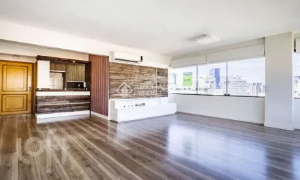 Apartamento com 3 quartos à venda na Rua Visconde de Duprat, 358, Petrópolis, Porto Alegre por R$ 750.000