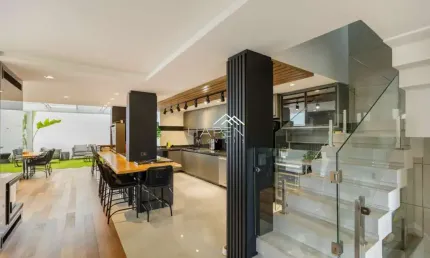Casa em condomínio fechado com 2 quartos à venda na Rua Pedro Nicco, --, Ecoville, Curitiba por R$ 1.980.000