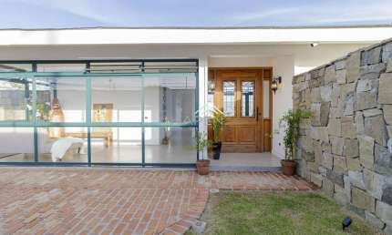 Casa com 3 quartos à venda na Rua Guiraponga, --, São Braz, Curitiba por R$ 1.990.000