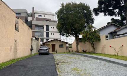 Casa comercial para alugar na Rua Solimões, --, Mercês, Curitiba por R$ 4.500