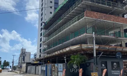 Seu novo lar a poucos passos da praia – e com potencial de rentabilidade! Em João Pessoa Pb