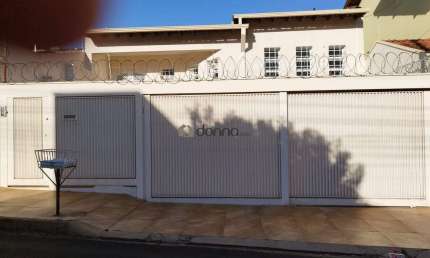 Casa com 5 quartos à venda na Rua Dona Nitinha, Boa Vista, Uberaba