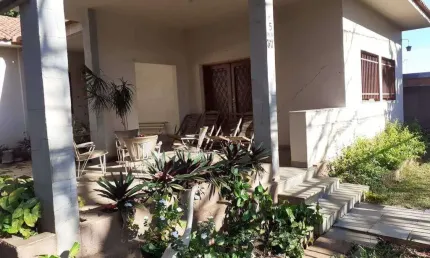 Casa com 4 dormitórios à venda, 337 m² por R$ 1.000.000,00 - Vila Maria Helena - Uberaba/MG