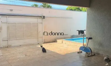Casa à venda na Rua Olímpia Cândida de Castro, Beija-Flor, Uberaba