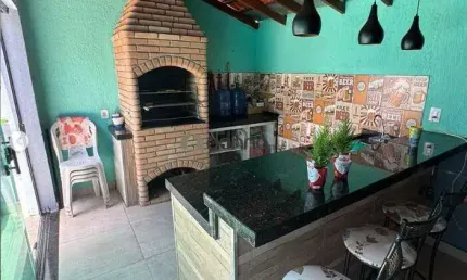 Casa com 3 quartos à venda na Avenida Américo Pessato, Pacaembu, Uberaba