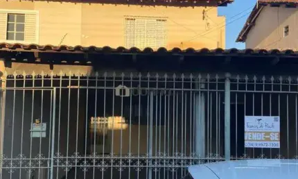 Casa com 3 quartos à venda na Rua Doutor Lênio de Oliveira Lima, Conjunto Cássio Rezende, Uberaba