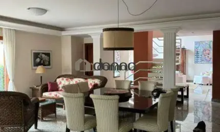 Casa à venda, 3 suítes, 4 vagas, Parque do Mirante - Uberaba/MG