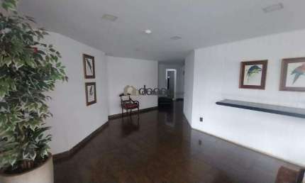 Apartamento à venda, 2 quartos, 1 suíte, 2 vagas, Centro - Uberaba/MG