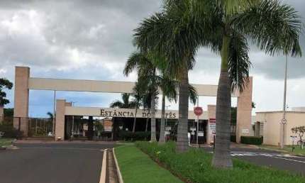 Lote em condomínio à venda, Estância dos Ipês - Uberaba/MG