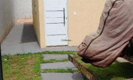 Casa à venda, 2 quartos, 2 vagas, Ilha de Marajo - Uberaba/MG