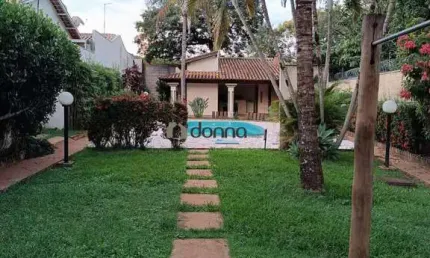 CASA COM 3 QUARTOS 1 SUÍTE - CONDOMÍNIO VILLAGE MERCÊS