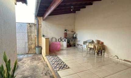 Casa com 4 quartos à venda na Rua Heitor Meireles, Conjunto Frei Eugênio, Uberaba