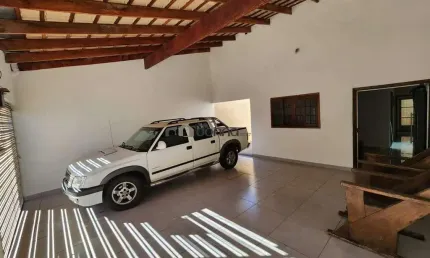 CASA COM 3 QUARTOS S/ 1 SUÍTE - QUINTA DA BOA ESPERANÇA