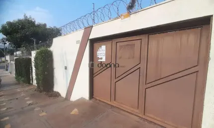 Casa com 3 quartos à venda na Rua Doutor Jesuíno Felicíssimo, Boa Vista, Uberaba