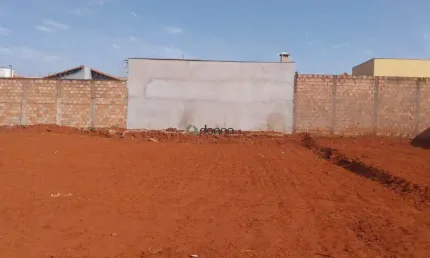 Terreno à venda na Rua Vereador Arly Coelho Da Silva, Parque Colibri, Uberaba