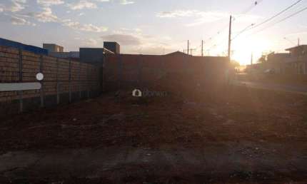 Terreno à venda na Rua Dulce Santana Lopes dos Santos, Oneida Mendes, Uberaba