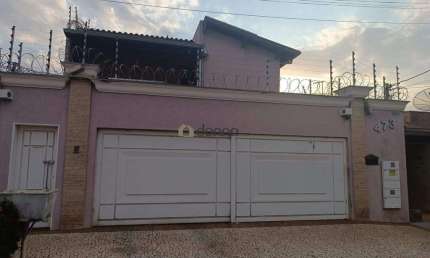 Casa com 4 quartos à venda na Avenida José Benedito da Silva Campos, Beija-Flor II, Uberaba