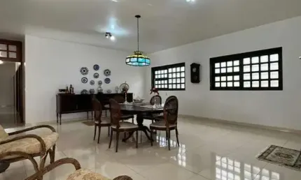 Casa com 4 dormitórios à venda - Santa Maria - Uberaba/MG