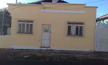 Casa com 4 dormitórios à venda por R$ 370.000,00 - Bom Retiro - Uberaba/MG