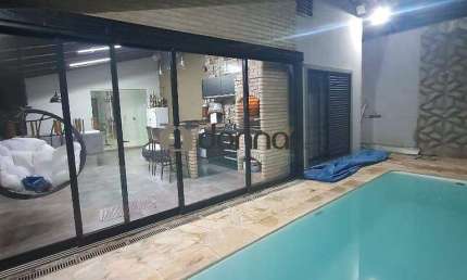 Casa à venda, 3 quartos, 1 suíte, 2 vagas, Jardim Nenê Gomes - Uberaba/MG
