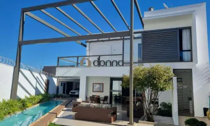 Linda Casa Moderna com Piscina Privativa e Loja Anexa Alugada – Bairro Santa Maria