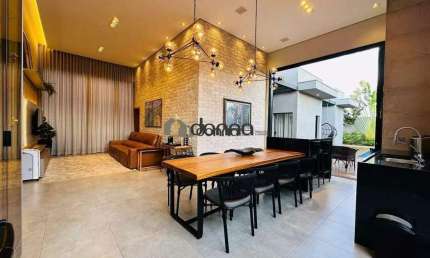 Casa à venda, 3 quartos, 3 suítes, 4 vagas, Conjunto Morada do Sol - Uberaba/MG