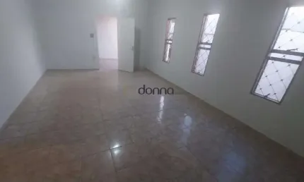 Casa à venda, 2 quartos, 1 suíte, 4 vagas, Conjunto Maringá II - Uberaba/MG