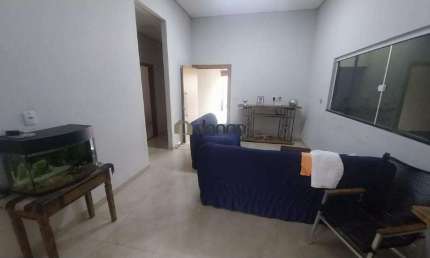 Casa à venda, 2 quartos, 1 suíte, 4 vagas, Centro - Uberaba/MG