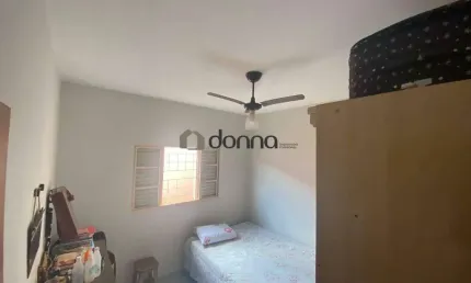 Casa à venda, 2 quartos, 3 vagas, Cidade Ozanan - Uberaba/MG