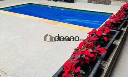 Casa com 6 quartos à venda na Rua Ana Modesto Ferreira, Parque do Mirante, Uberaba