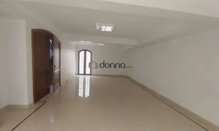 Casa à venda na Avenida Alexandre Barbosa, Mercês, Uberaba