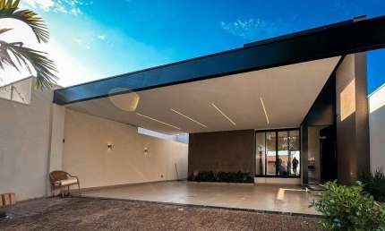 Casa à venda, 3 quartos, 1 suíte, 4 vagas, Fabrício - Uberaba/MG