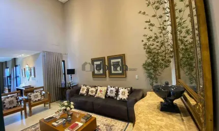 Sobrado à venda, 3 quartos, 3 suítes, 4 vagas, Jardim do Lago - Uberaba/MG