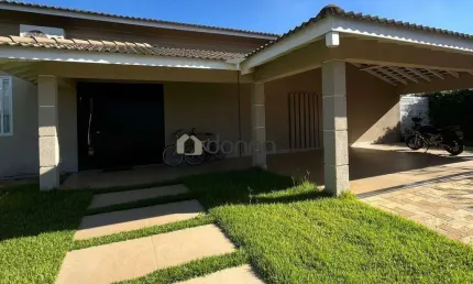 Casa à venda, 5 quartos, 3 suítes, 4 vagas, Jockey Park - Uberaba/MG