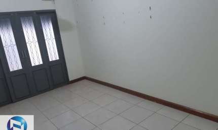 Casa de Luxo na Vila Imperial: 3 Quartos, 1 Suíte, 2 Salas, 2 Banheiros, 7 Vagas de Garagem, 380m² em São José do Rio Preto-SP. Venha Conferir!