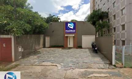Excelente casa comercial para locação com 8 salas já com ventilador, ar split, moveis planejados, recepção, varias garagens para funcionários e client