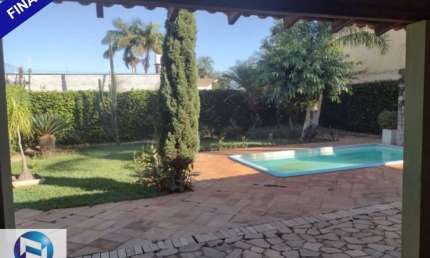 Casa de Luxo à Venda em São José do Rio Preto-SP, Bairro Mansur Daud: 3 Quartos, 2 Suítes, 2 Salas, 3 Banheiros, 4 Vagas, 350m². Venha Conferir!