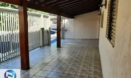 Imperdível oportunidade: Casa à venda em São José do Rio Preto-SP, Jardim Conceição! 4 quartos, 1 suíte, 3 salas, 3 banheiros, 3 vagas de garagem, 225,00 m² de área.