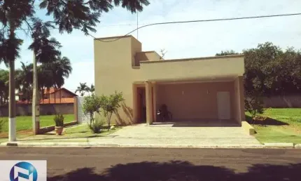 Casa em Condomínio de Luxo em Bady Bassitt-SP: 3 quartos, 1 suíte, 214m², Condomínio Donzelini. Aproveite!
