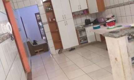 Casa à venda em São José do Rio Preto-SP, Jardim Arroyo: 2 quartos, 1 suíte, 2 salas, 2 banheiros, 3 vagas, 175m².