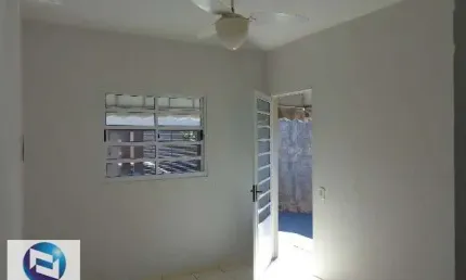 Casa para venda, Residencial Luz da Esperança, São José do Rio Preto, 02 dormitórios, SALA, 01 BANHEIRO, 2 vagas, PORTÃO ELETRÔNICO, QUINTAL, 60 m²