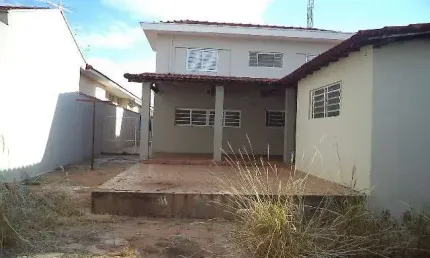 Casa à venda em rio preto-sp: 5 quartos, 3 salas, 2 banheiros, 2 vagas de garagem - bairro santa cruz - 329m²