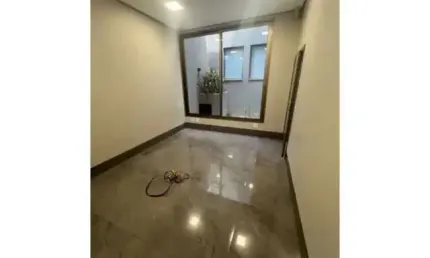 Alugue agora sala comercial na vila santa cruz, são josé do rio preto-sp: 1 sala, 2 banheiros, 3 vagas de garagem, recepção