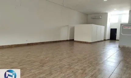 Salão Comercial de Alto Padrão na Vila Ercília, São José do Rio Preto-SP: 1 Sala, 4 Banheiros, 237m² - Venda ou Locação!