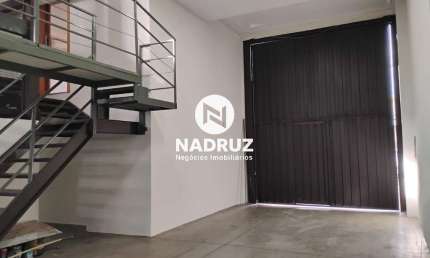 Barracão Comercial para Venda ou Locação em São José do Rio Preto-SP: 4 Salas, 4 Banheiros, 4 Vagas de Garagem, 428m².