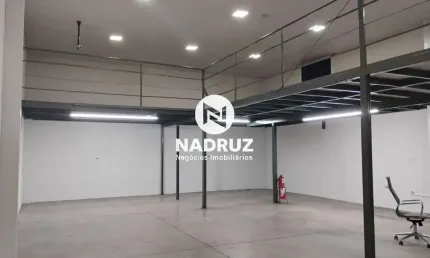 Barracão Comercial para Venda em São José do Rio Preto-SP: 4 Salas, 4 Banheiros, 4 Vagas de Garagem, 428m².