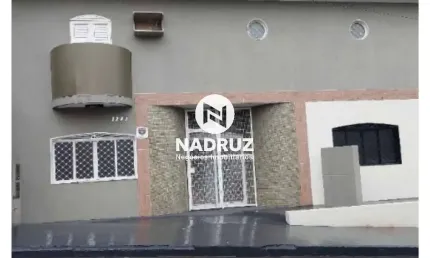 Casa Comercial para Locação em São José do Rio Preto-SP, Bairro Boa Vista: 4 salas, 4 banheiros, 160m² de área.